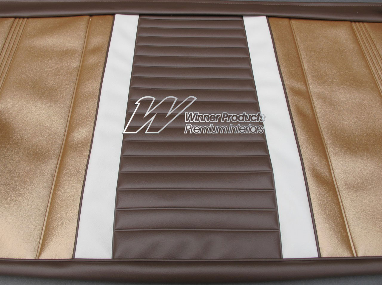 Holden Special EJ Special Wagon B24 Aztec Gold & Jamboree Brown with Feathertop Grey Seat Covers (Image 3 of 3)