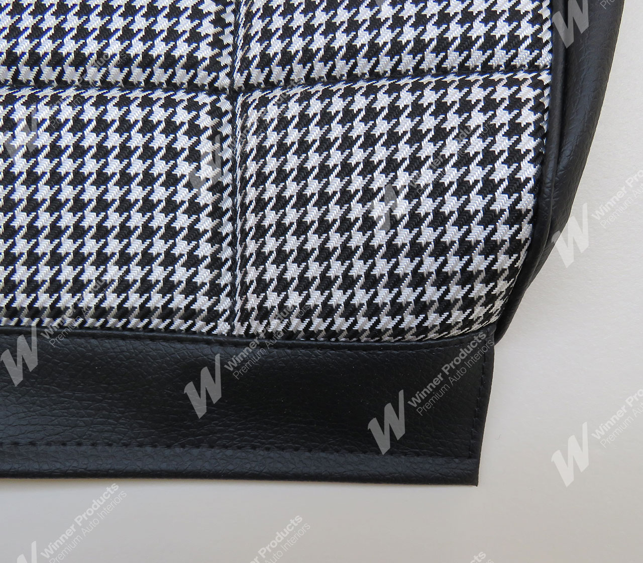 Holden Torana LC Torana GTR Coupe 40Y Black & Houndstooth Seat Covers (Image 4 of 4)